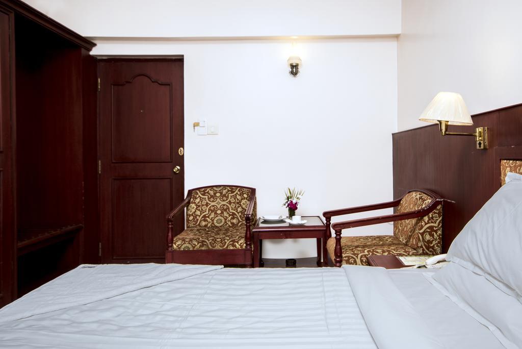 فندق كوديكانالفي  Rr Residency الغرفة الصورة